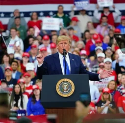 川普當選美國總統：投資人關注受惠股票有哪些？