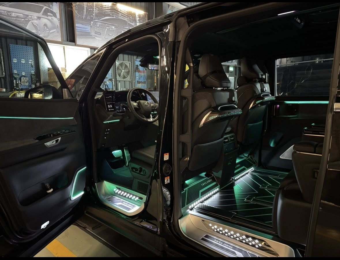 桃園商務車改裝推薦 航空座椅、隔音與電子升級一次到位