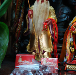 壽星月老傻傻分不清楚 不想活到老又單身到老，可別亂拜