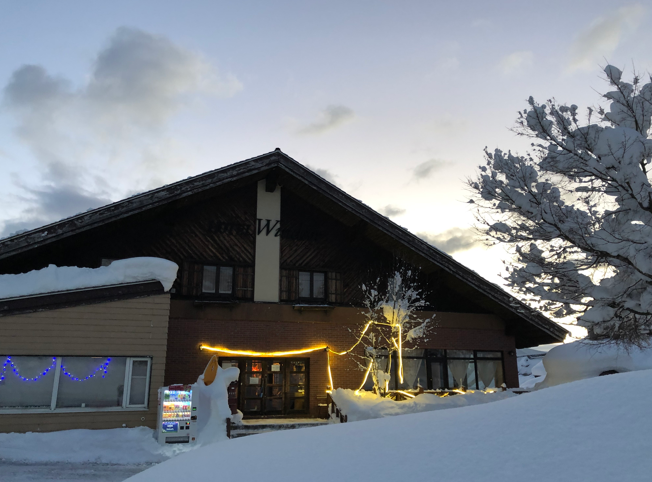 銀白山林中的滑雪夢境，走入雪國歐風童話，日本妙高國家公園「溫莎莊園Hotel」等你入住 日本妙高住宿滑雪首選