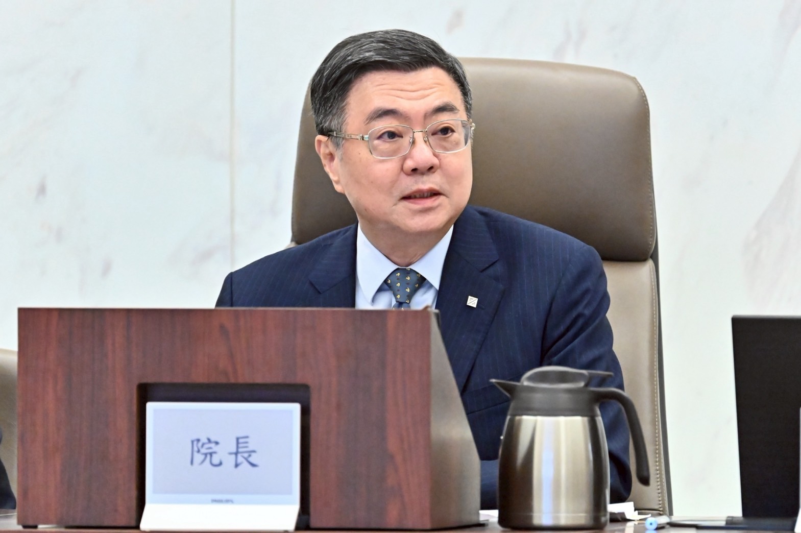 行政院長卓榮泰領軍主持治安會報　推動智慧治安新戰略　善用數位科技強化事前預警與精準打擊　全面防制詐欺犯罪