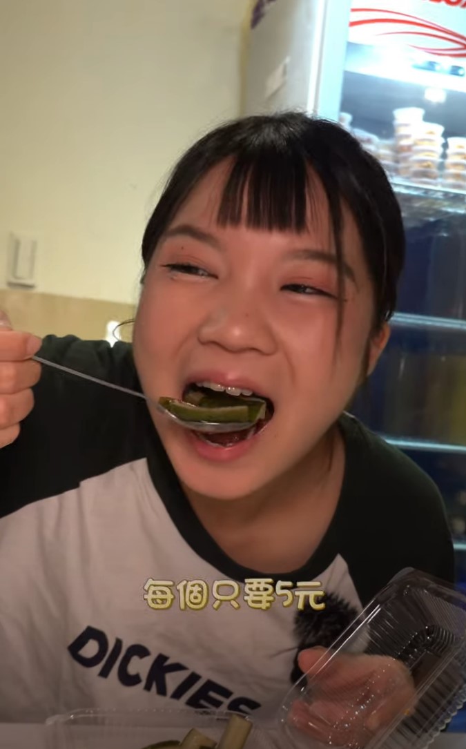 小資族激推！一中商圈炸蛋雞滷飯！