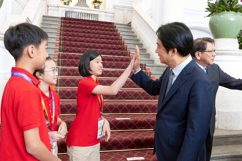 賴清德總統接見亞太資通訊科技聯盟大賽獲獎代表隊　肯定臺灣研發與創新實力刷新紀錄