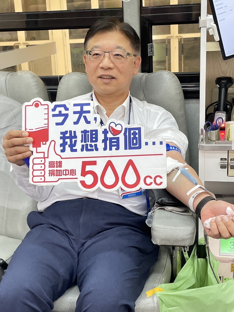 台灣中油煉製事業部執行長季存厚率隊響應公益捐血活動 員眷踴躍參與