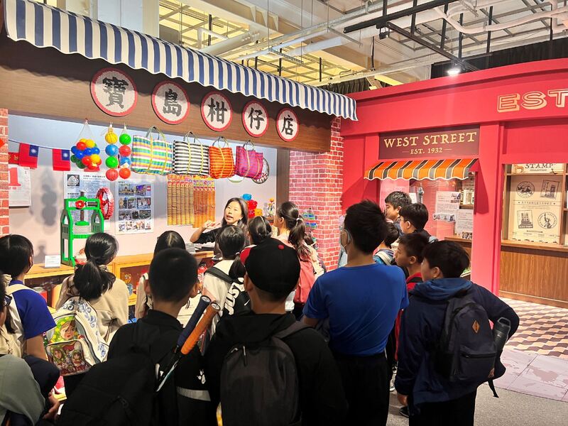 歲末最夯特展在屏東!「FUN玩樂高風」、「世界潮展開」屏菸登場