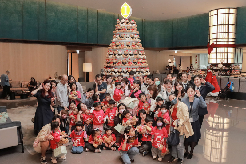 熊抱幸福，傳遞溫暖：高雄洲際酒店攜手雅文基金會 舉辦聖誕公益活動關懷聽損兒童