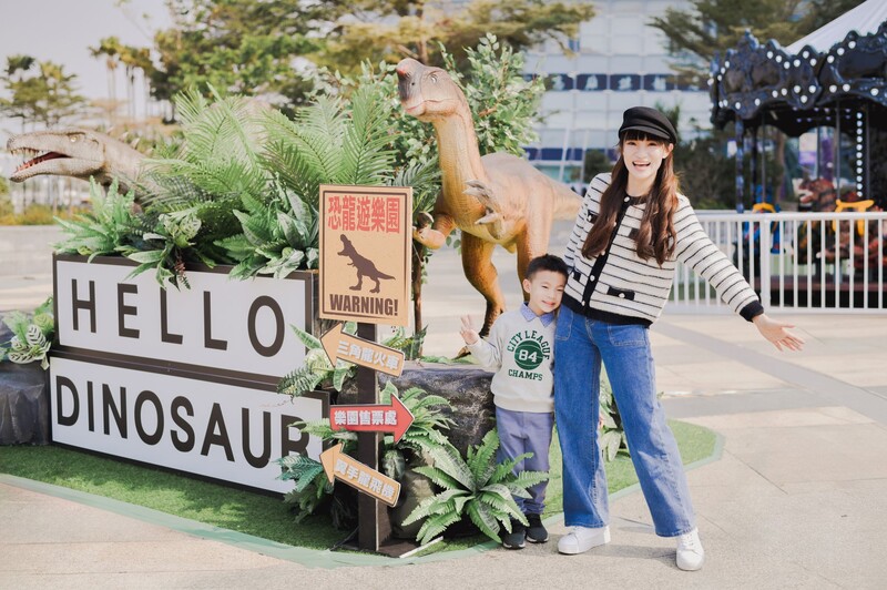 統一時代百貨高雄店打造「恐龍遊樂園」 體驗濃濃的叢林探險氛圍！