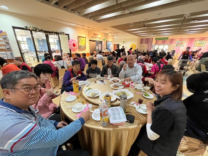 關懷弱勢愛圍爐 有愛陪伴過好年