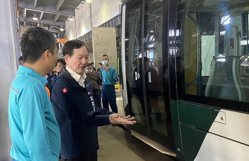 高雄輕軌累積運量邁向5000萬人次！春節疏運計畫啟動 班距最密8分鐘