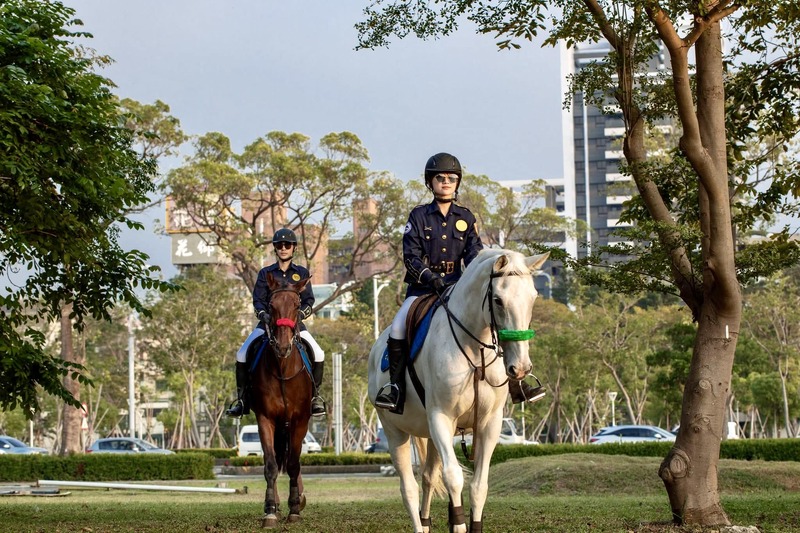 義大皇家酒店海陸守護體驗營登場！ 騎警隊駿馬、偵搜犬聯手出擊兒童節必玩！