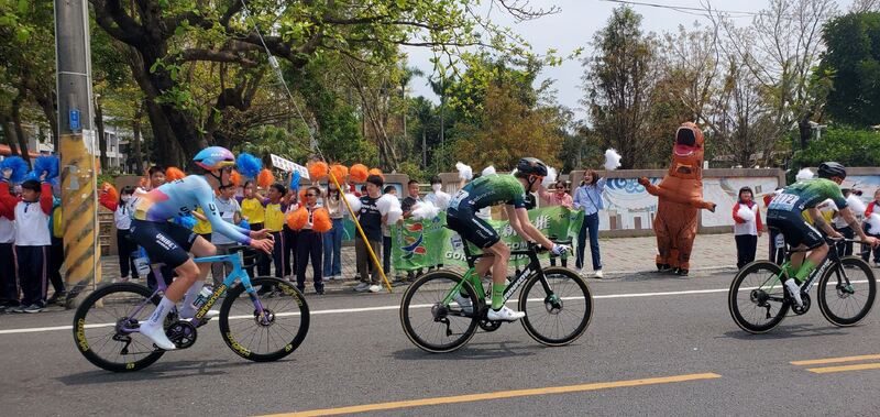 國際自由車公路大賽 屏東六堆組創意加油站