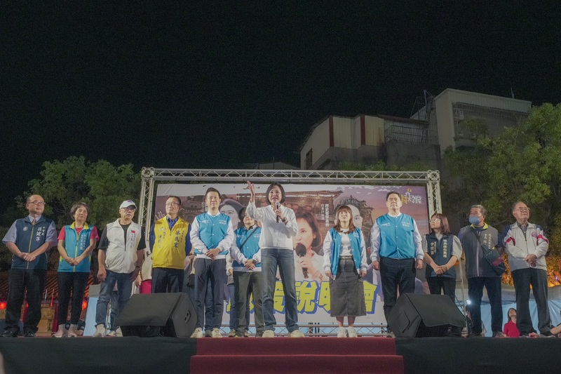 國民黨「還錢與民，守護民主、人民作主」政策高雄說明會  藍白支持者千人到場