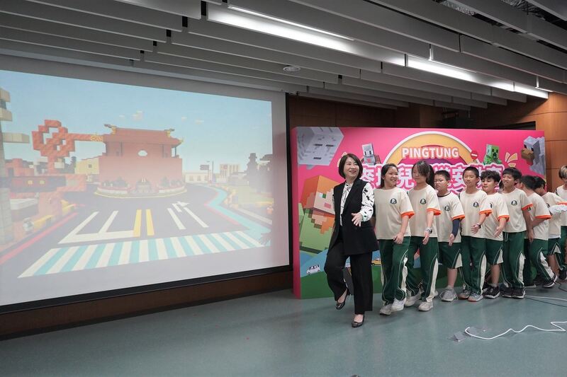 屏縣府首推Minecraft體驗課程 強化學童交通道安觀念