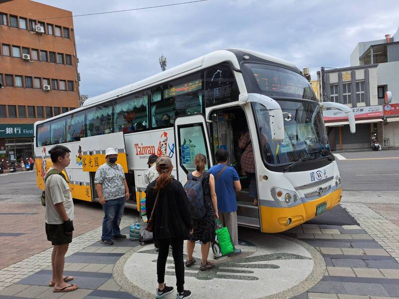 假期出遊首選 搭台灣好行「EASY GO 暢遊無憂」