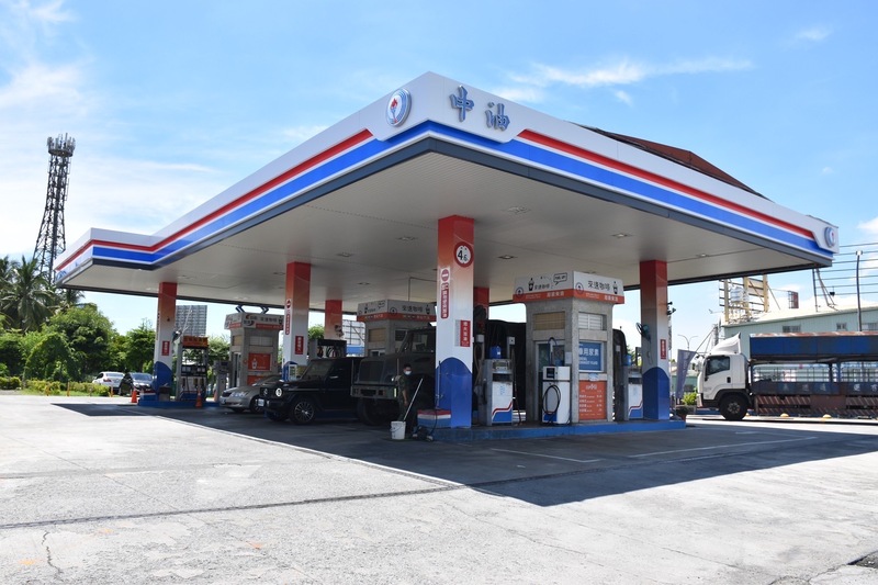 平穩雙機制及調降貨物稅 汽、柴油各吸收3.7元及2.8元 明（7）日起汽油調漲0.1元、柴油價格不予調整