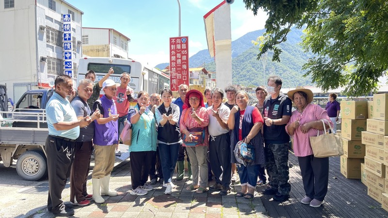 民眾黨高雄市黨部 愛心物資送桃源 籲政府完善原鄉防災體系