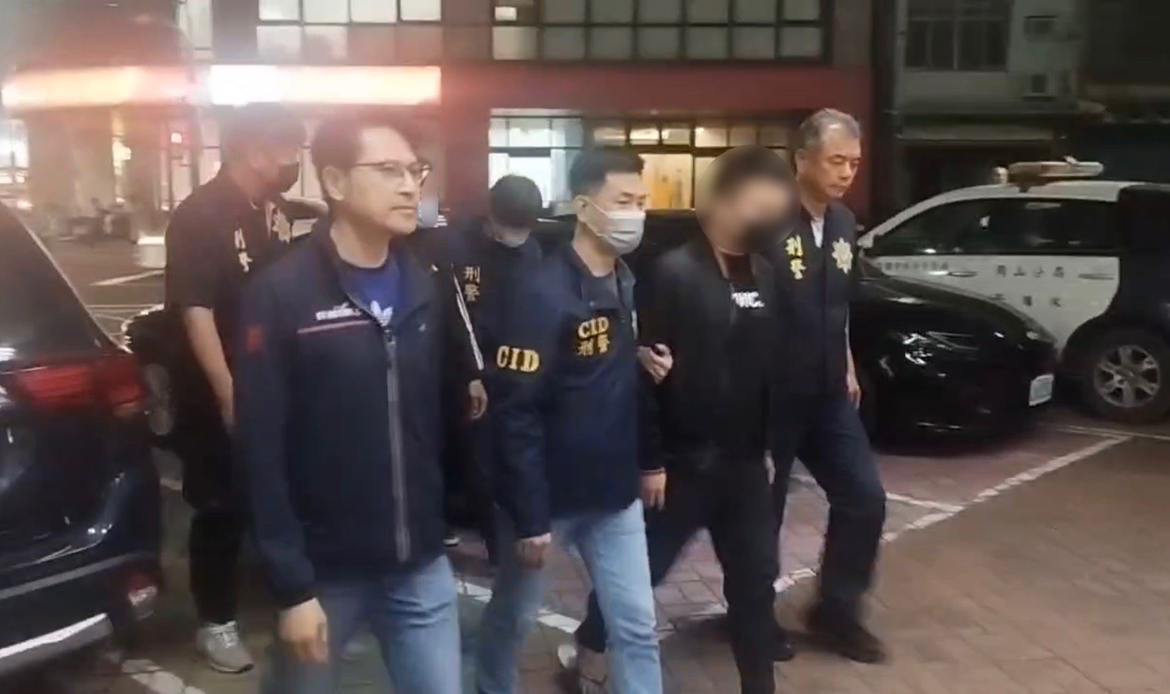 強力追緝惡意偷倒廢棄物集團，高雄市警局48小時全力出擊成功破案