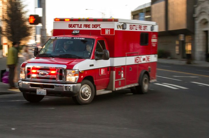 勤務中撩病患！新北消防員救護車變偷情起點 妻怒揭不倫提告