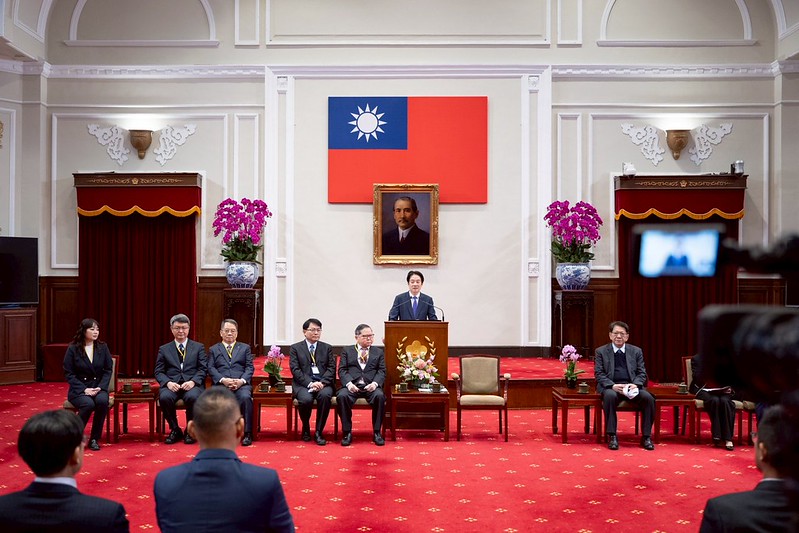 賴清德總統接見國際傑出發明家獎得獎人　肯定臺灣創新實力　盼以發明點亮臺灣、照亮世界