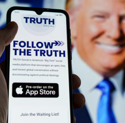 川普創立的社群媒體公司Truth Social上市首日股價飆升40%