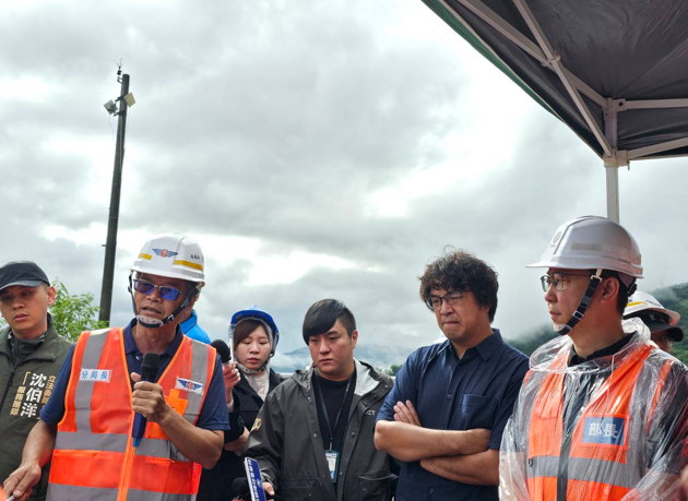 馬太鞍溪橋斷橋災情升級！交通部陳世凱部長連夜前往花蓮勘災，瞭解搶修最新進度