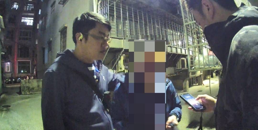 百萬詐財案現形！LINE假投資詐騙橫行　臺北內湖警當場查緝送辦面交車手