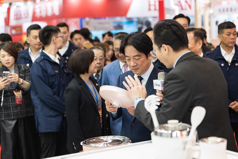 賴清德總統出席2026電器年終展　肯定產業在災後重建中的貢獻，推動節能與淨零轉型政策