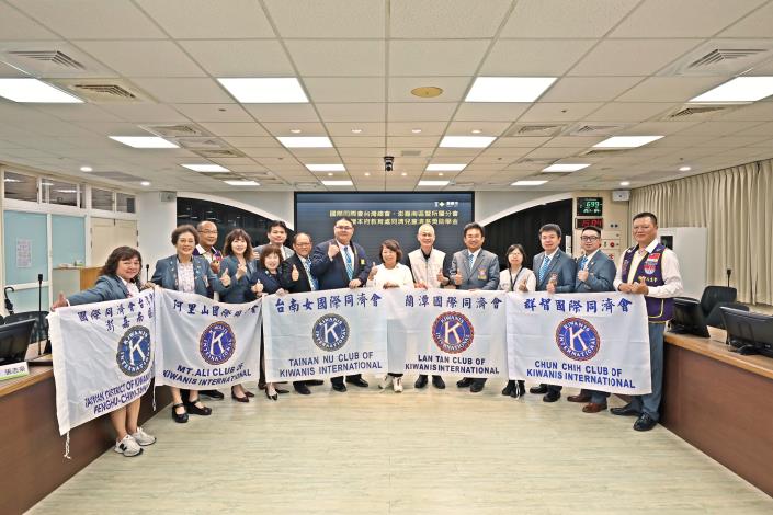 國際同濟會台灣總會暨澎嘉南區 捐贈嘉市府兒福基金 黃敏惠市長：傳遞公益暖流