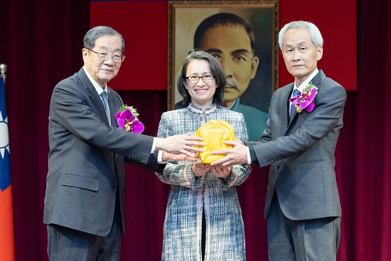 公務人員的未來保障：副總統蕭美琴出席考試院院長交接，強調數位轉型與職場安全