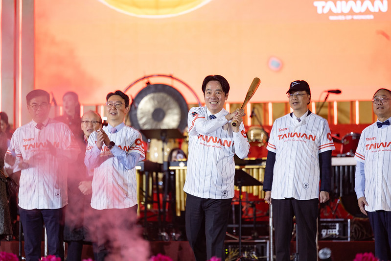 賴清德總統出席2025台灣燈會開燈典禮，盼不分中央地方、朝野黨派攜手合作增進人民福祉