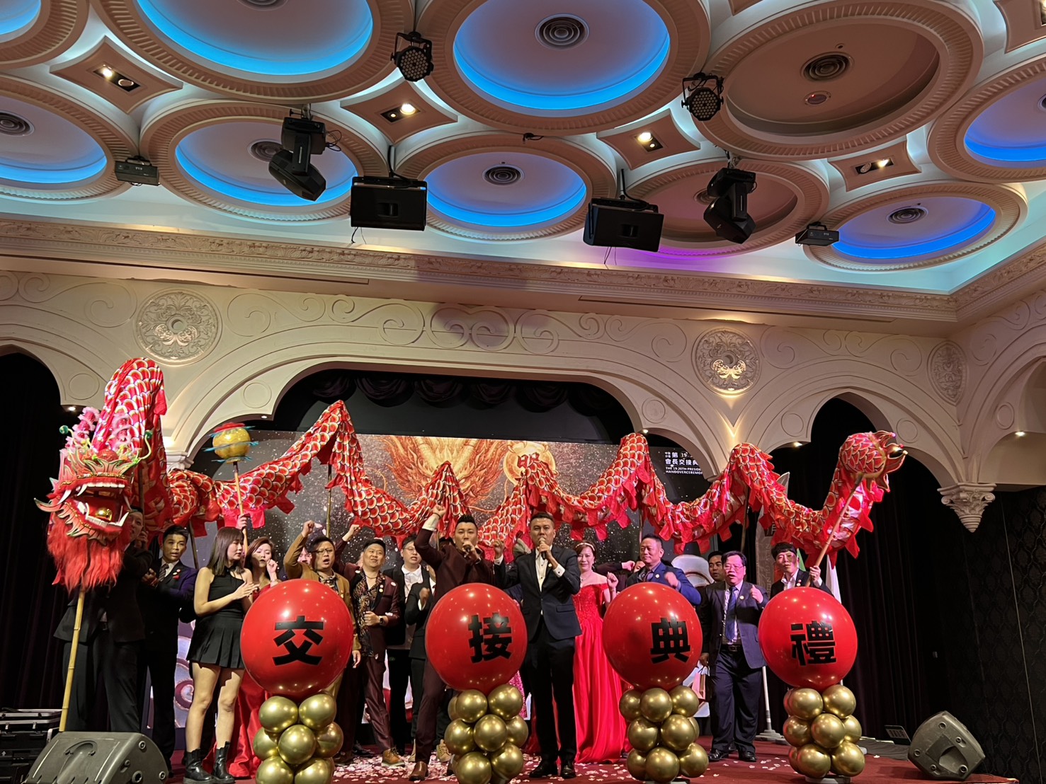 2026年台灣連鎖加盟促進協會中區會長交接儀式暨感恩晚宴已於12月16日舉辦，新任會長柳景耀上任、卸任會長陳冠霖圓滿交棒