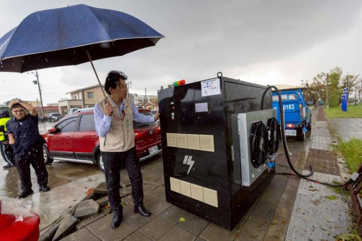 氫能支援臺南災區供電 賴清德總統稱許臺南市府應變作為成典範