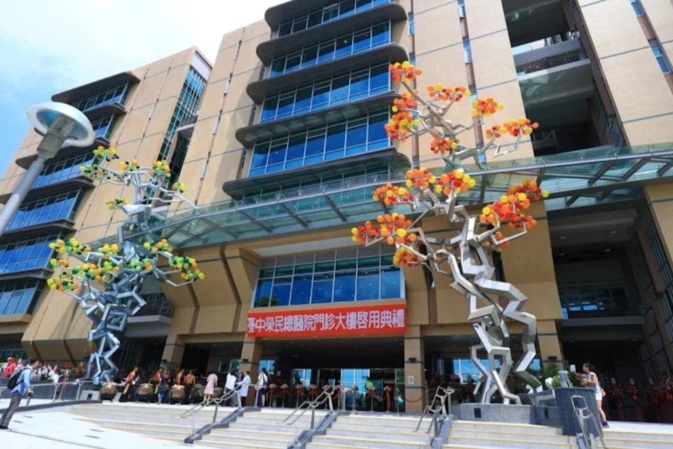 醫材商手術台執刀風波　臺中榮總緊急決議3名醫師暫停手術業務