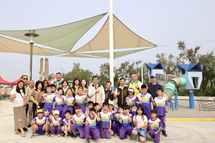 臺南市長黃偉哲開箱鄭成功紀念公園新遊具　臺南安南區打造寓教於樂親子新景點