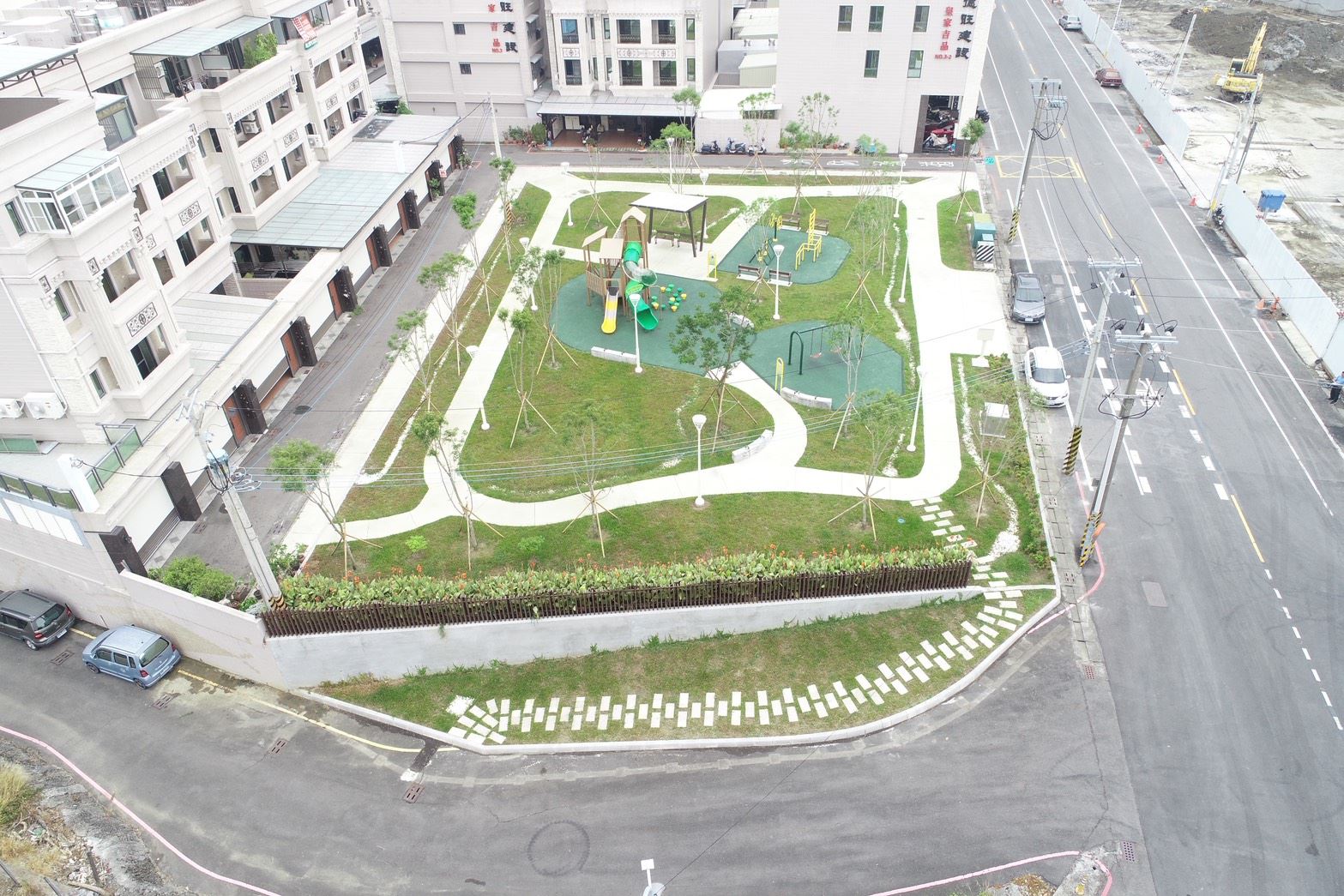 高雄橋頭仕豐新亮點 公兒10公園正式開放 親子休憩新選擇完工啟用