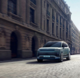 現代汽車正式發布 IONIQ 9 旗艦電動 SUV，進軍全球市場