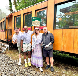 英國百萬網紅驚艷臺灣觀光魅力　觀光署深耕歐洲市場、布局2026嘉義燈會