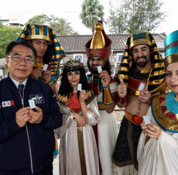 臺南奇美博物館《埃及之王：法老》展覽已逾15萬人次參觀　清明連假推出限量Q版法老貼紙活動帶動人潮