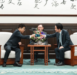 賴清德總統接見日本前內閣官房長官加藤勝信眾議員乙行　期盼深化科技與經貿合作、持續鞏固臺日情誼