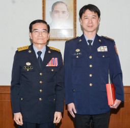 海巡署2月份人員晉、陞任授階典禮隆重舉行　署長張忠龍期許同仁以科技韌性守護海疆