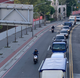 新北市提醒：115年大學學測1月17日登場 考場周邊紅線開放臨停接送注意事項