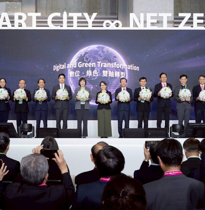 2026智慧城市展揭幕，蕭美琴副總統指出以人為本是數位轉型與淨零轉型提升公共服務品質的核心