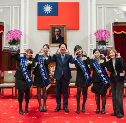 賴清德總統會見第28屆全國商店傑出店長　強調服務業AI應用與人才培育，加速產業轉型與提升競爭力