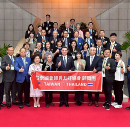 行政院長卓榮泰接見泰國台泰國會議員友好協會顧問團　持續推動十三項國家戰略產業強化臺泰民主供應鏈合作發展